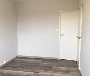 Location Appartement 2 pièces 44m² - Photo 4