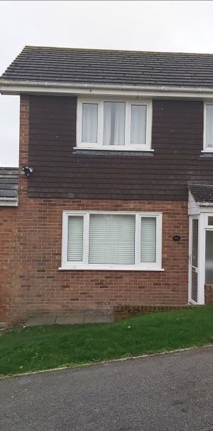 Headcorn Drive, Canterbury - Photo 2