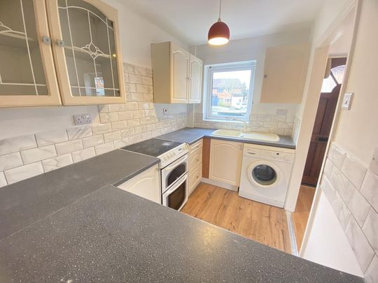 2 bedroom semi-detached house to rent - Photo 1