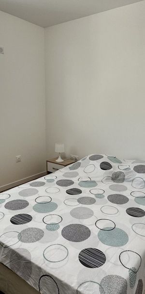 Location Maison 1 pièce 9m² CHOISY LE ROI 94600 - Photo 1
