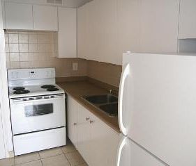 55 Brownlow Avenue - Photo 3