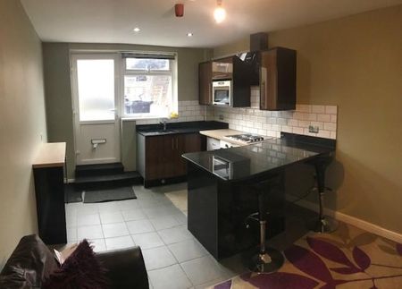 1 bedroom flat to rent - Photo 5