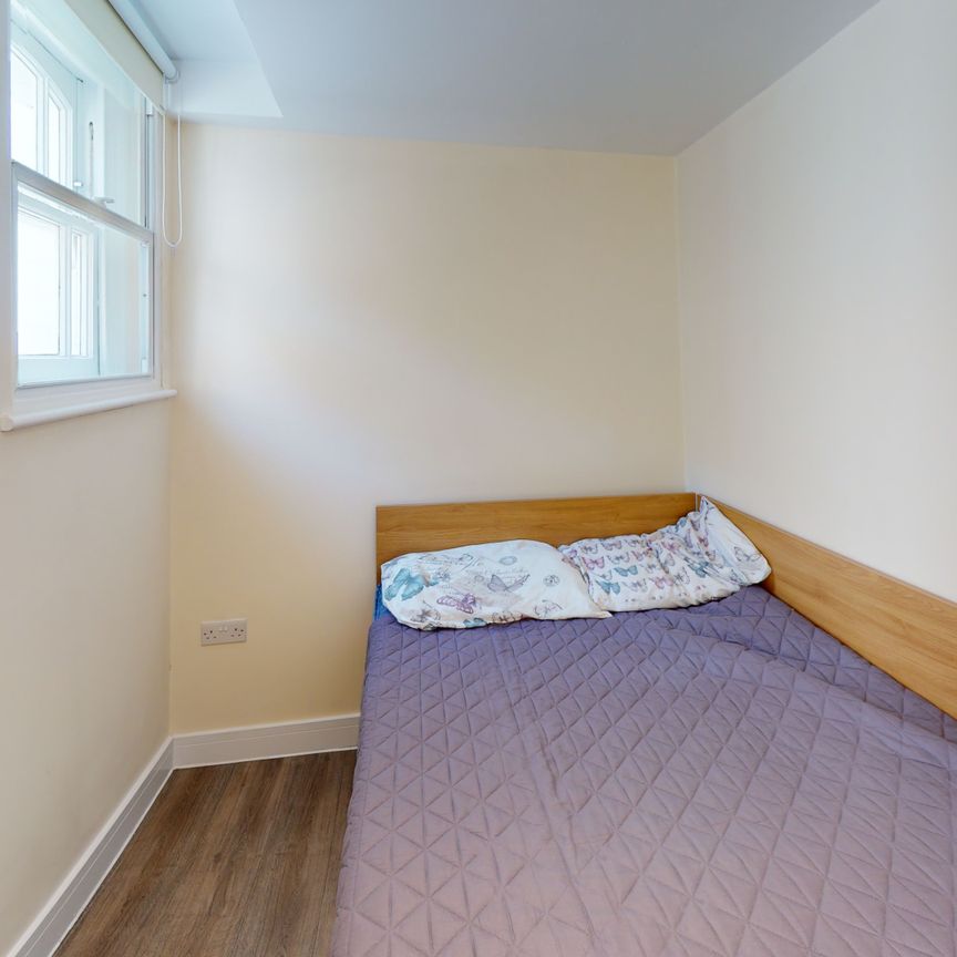 Student Properties to Let - Photo 1