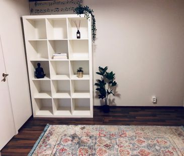 Kronovägen, Sollentuna - Photo 1