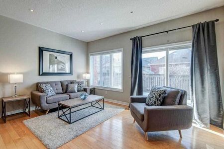 For Lease - 2438 Felhaber Crescent, Oakville, Ontario - Photo 2