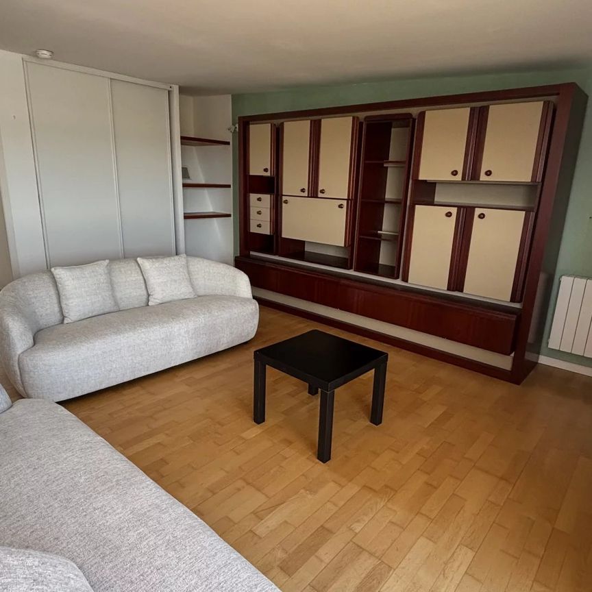 Location Appartement 4 pièces 106m² ST PIERRE LA MER 11560 - Photo 1