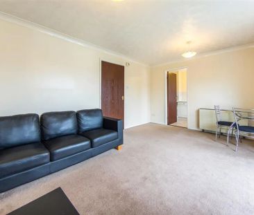 Fitzroy House - Photo 1