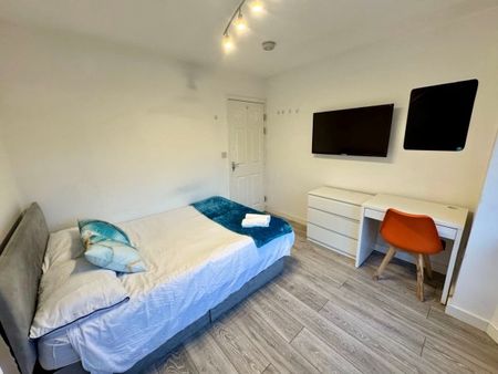 Room 5, Queens Road, NG9, Property for rent - Photo 3