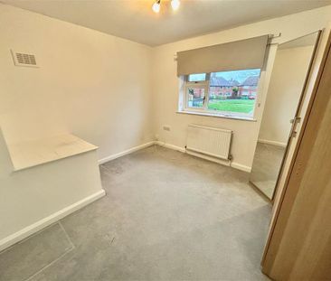 Whitwell Close - Photo 3