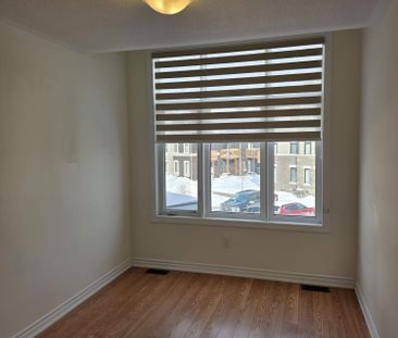 For Lease - 318 Okanagan Path, Oshawa, Ontario - Photo 2