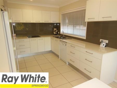 Perfect location, Perfect Price, Perfect Property! - Photo 3