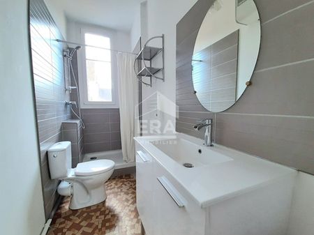 LOCATION - PAU CENTRE VILLE - Petit T2 rénové de 26 m², chambre séparée - Photo 4