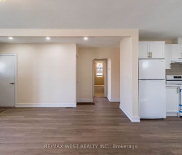 For Lease - 7 Highland Hill, Toronto, Ontario - Photo 2