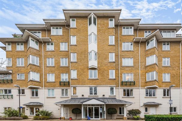 Strand Drive, Kew, Richmond, Surrey, TW9 - Photo 1