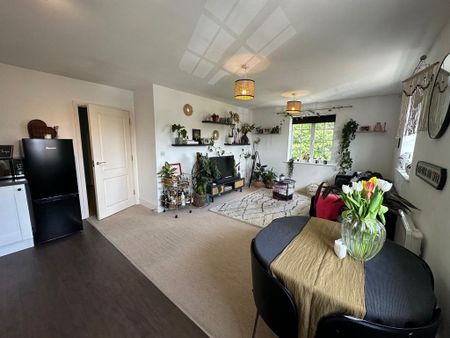 2 bedroom apartment to rent - Photo 2