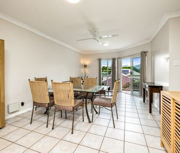 Stylish Furnished 2-Bedroom Apartment on the City Fringe - Photo 3