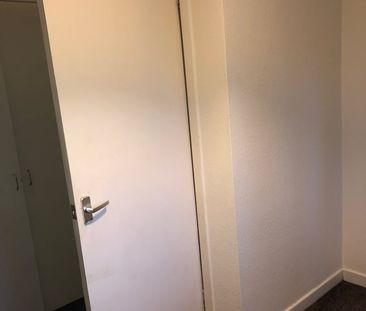 1 Bed Flat, Alan Breck Gardens, EH4 - Photo 5