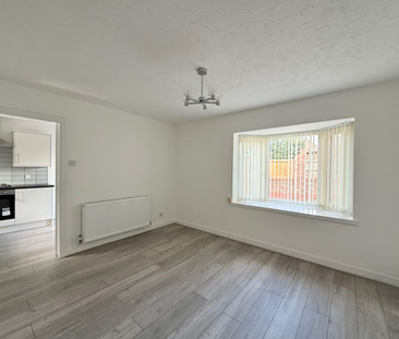 2 bedroom end of terrace house to rent - Photo 3