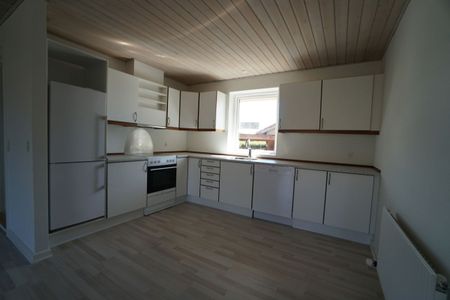 3-værelses Rækkehus på 85 m² i Gislev - Photo 3