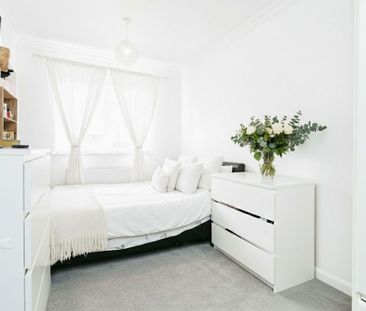4 bedroom terraced house to rent - Photo 4