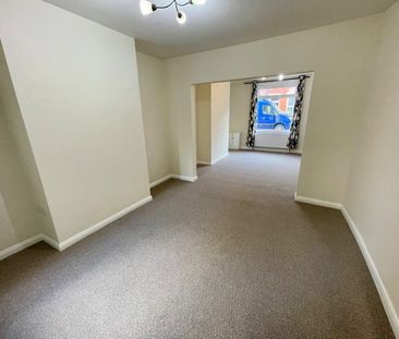 Room in a Shared House, Cambridge Street, LU1 - Photo 2