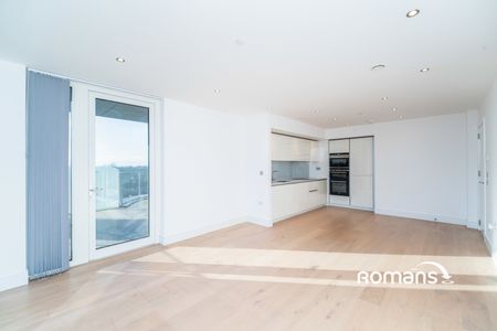 3 bedroom apartment to rent - Photo 2