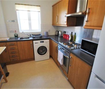 2 bedroom flat to rent - Photo 3