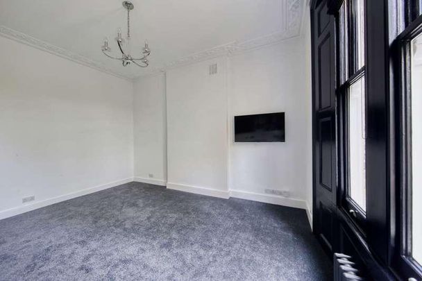 Cromwell Road, Teddington, TW11 - Photo 1