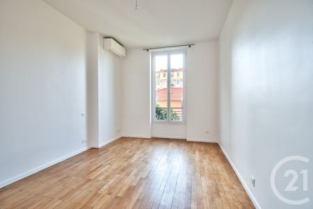 Location Appartement 4 pièces 89m² NICE 06100 - Photo 4