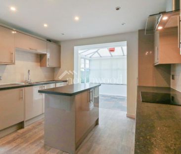 5 bedroom detached house to rent - Photo 3