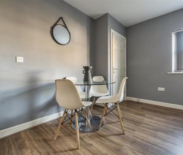 3 bedroom terraced house to rent - Photo 3