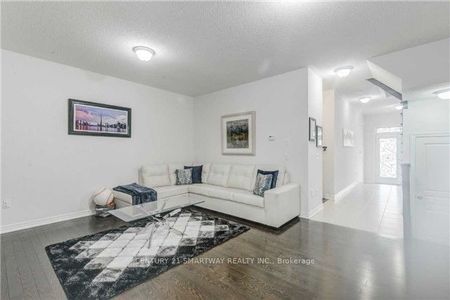 For Lease - 52 Franktown Drive, Brampton, Ontario - Photo 3