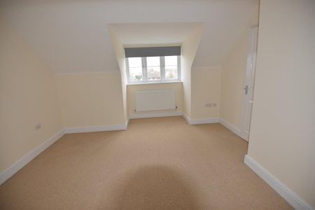 4 bedroom terraced house to rent - Photo 2