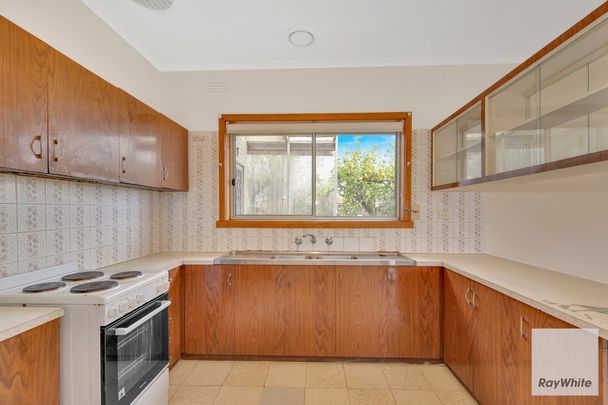 A Place to Call Home in St Albans - Photo 1