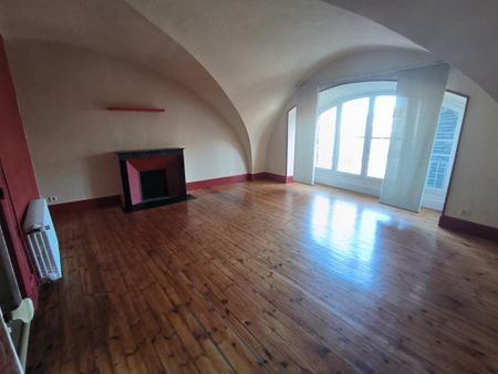 Location Appartement Clermont-Ferrand - Photo 2