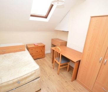 3 Lisburn Avenue, Belfast, BT9 7FX - Photo 4