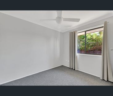 33 Blenheim Cres, Yamanto, Qld 4305 - Photo 6