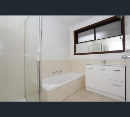 4/8 Francis Crescent, Ferntree Gully, Vic 3156 - Photo 3