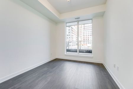 For Lease - 3200 William Coltson Avenue Unit# 204, Oakville, Ontario - Photo 4