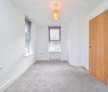 Carnforth Avenue, Wakefield - Photo 4