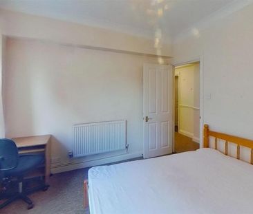 2 bedroom private hall to rent - Photo 6