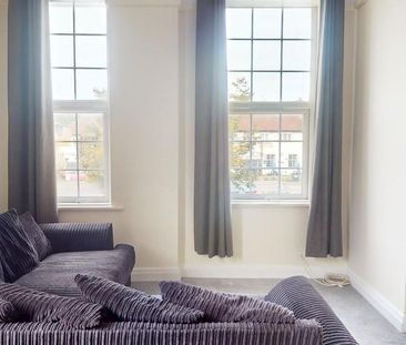 3 bedroom maisonette to rent - Photo 2