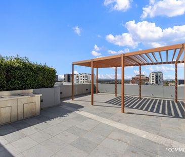 Modern Apartment in Prime Location with Breathtaking Views - Photo 6