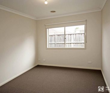 Stunning 5-Bedroom Family Home - Photo 4