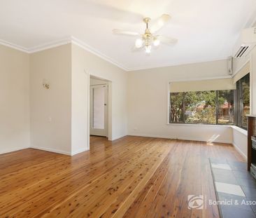 3-BEDROOM HOME IN CONVENIENT LAVINGTON LOCATION - Photo 6