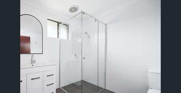 Low Maintenance & Convenient Living - Photo 1