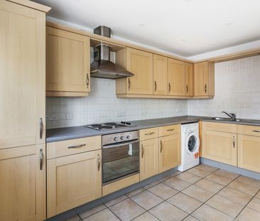 Ref: SM - Priestlands Close - Photo 5