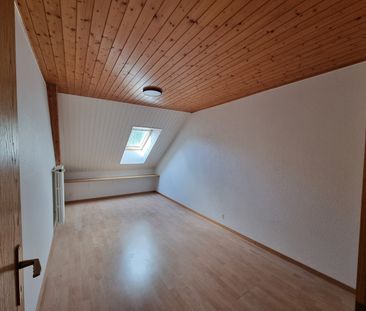 Grand appartement rénové de 4 pièces au centre du village - Photo 3
