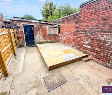 2 bed Terraced - To Let - Photo 6