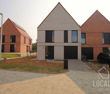 Huis - Te huur - Photo 1